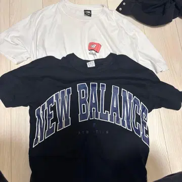 NEW BALANCE 블랙 T셔츠 세트