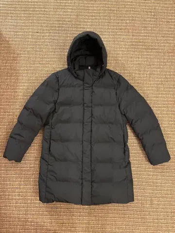 후드 부착 롱 다운 자켓 블랙