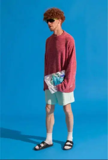 빨간색 텍스처 긴팔 니트 스웨터