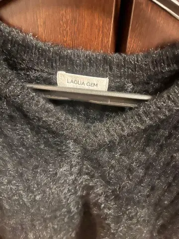 LAGUA GEM 블랙 니트 상의