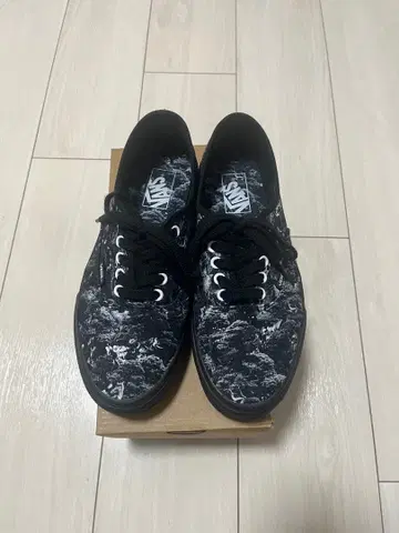 VANS tradman's authentic