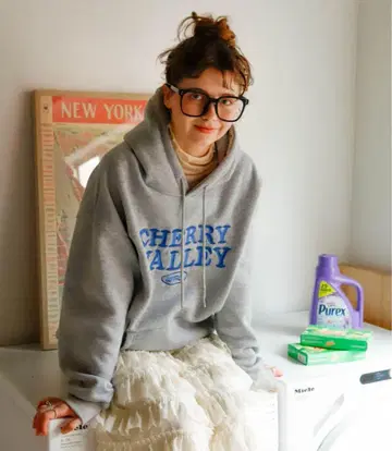 Birthday room 풀오버 후드티 그레이