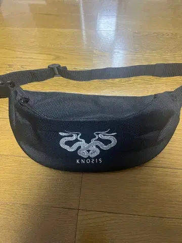 Knosis 파우치 바디백 블랙