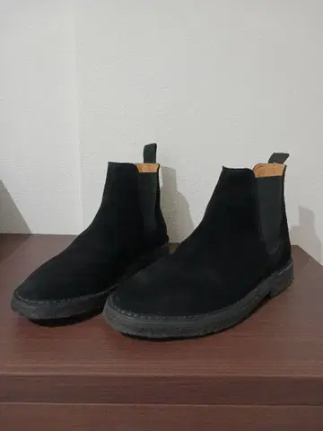 유나이티드 애로우즈 사이드 고어 부츠 블랙