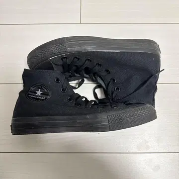 CONVERSE 블랙 하이컷 스니커즈 사이즈 5