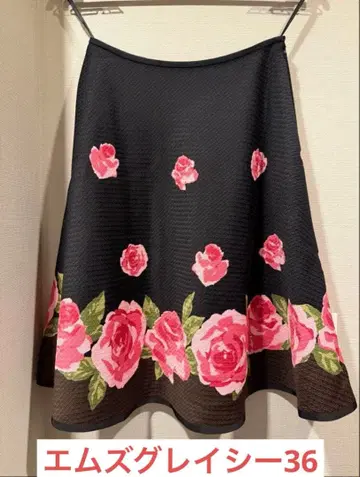 엠즈 그레이시 플레어 스커트 블랙 x 핑크 장미 36