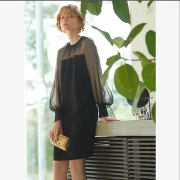 [ 무료배송 ] EPOCA 백 새틴 조젯 드레스