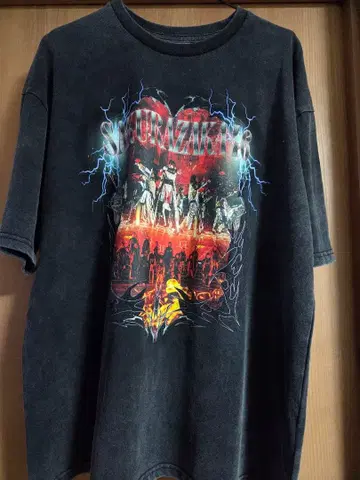 사쿠라자카46 락 티셔츠 M 사이즈