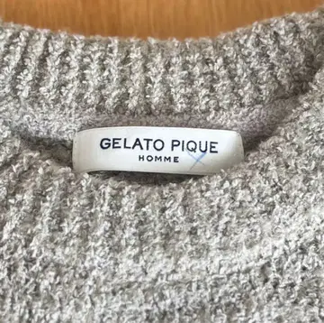 [ 새상품급 ] 젤라피케옴 파우더 멜란지 모코 풀오버 M