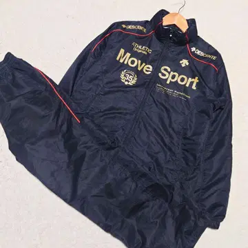 [레어] 데상트 Move Sport 저리 셋업 빅 로고