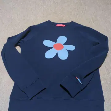 러프 앤 스웰 꽃무늬 맨투맨 M 사이즈 네이비