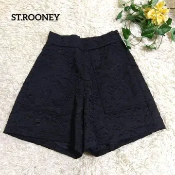 ST.ROONEY 세인트루니 엠보싱 숏팬츠