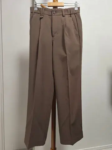 새상품급 브라운 슬랙스 팬츠 S~M 사이즈 상당 스트레치 소재 테이퍼드