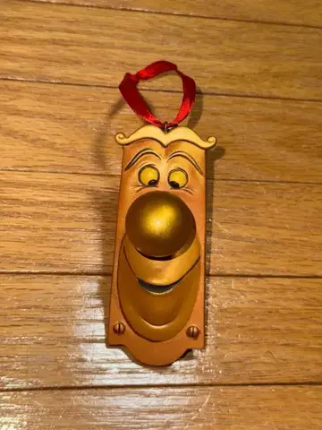 디즈니 원더랜드의 앨리스 도어 손잡이 오너먼트 크리스마스 트리