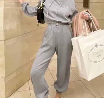 epine 블랙 맨투맨 셋업