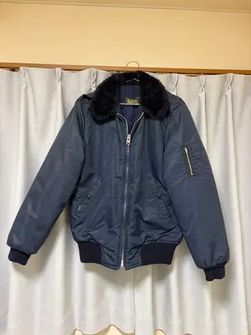 네이비 MA-1 자켓 퍼 포함