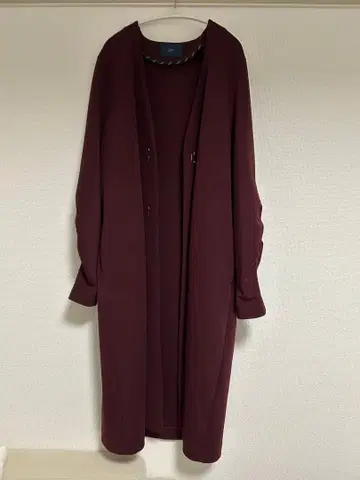 Soffitto 노카라 턱 슬리브 코트