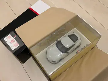 도요타 GR 수프라 1/18 Pro Edition MAKEUP