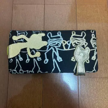 카니예 웨스트 장지갑