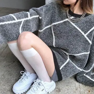 PAGEBOY 스퀘어 페더 컷아웃 풀오버