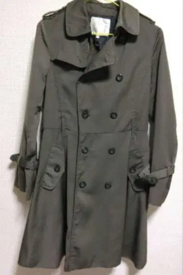 로페피크닉 트렌치코트 그린 계열 사이즈 38