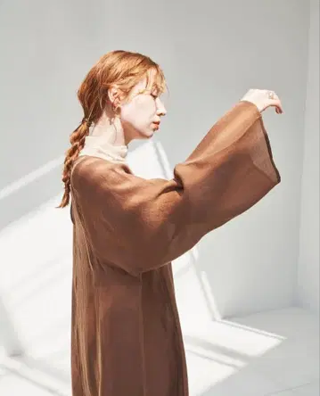 hinari 사이드 슬릿 시어 원피스