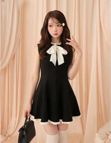 m me eme 리본 포함 블랙 미니 원피스