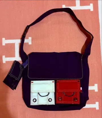 타미힐피거 숄더백