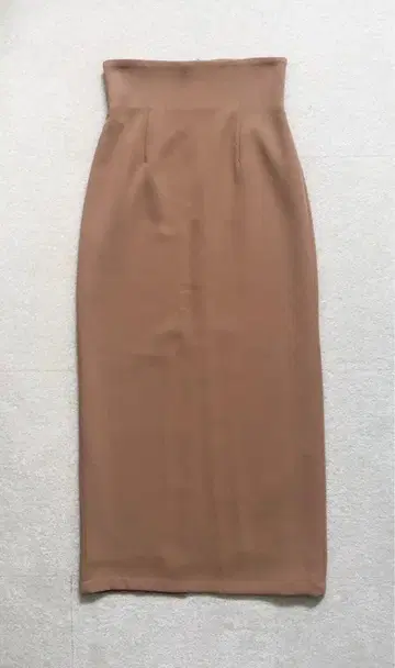 Clane 카멜색 스커트 안감 부착