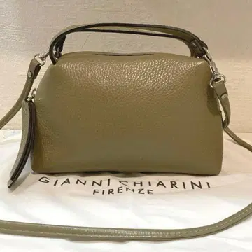[ 컨디션 최상 ] GIANNI CHIARINI 알리파 S 숄더백 카키