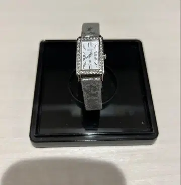 [ 레어템/작동품 ] SEIKO 루키아 여성용 쿼츠 손목시계