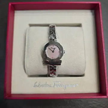 Salvatore Ferragamo 아날로그 시계 핑크 새상품