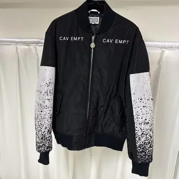 CAV EMPT MA-1 자켓 블랙/화이트