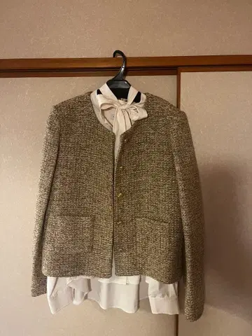 트위드 자켓 & 리본 셔츠 츠네타 다이키