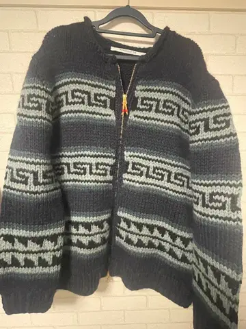 저널 스탠다드 니트