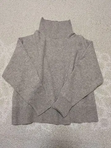 MACPHEE 투모로우랜드 니트