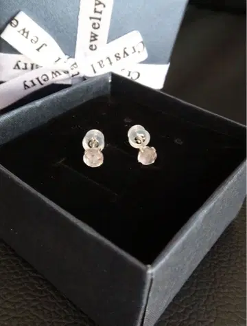 로즈쿼츠 플라티나 귀걸이