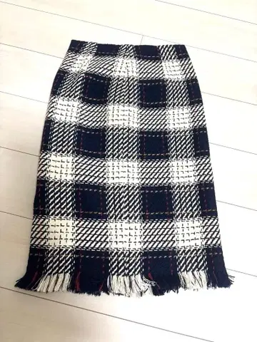 [새상품급] 알아바일 체크 스커트