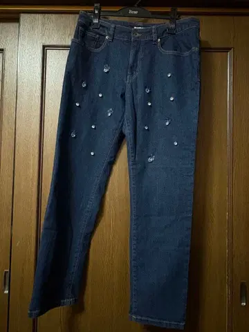 [ 택 없음 새상품 ] 로즈 티아라 빅 사이즈 46 비쥬 데님 팬츠