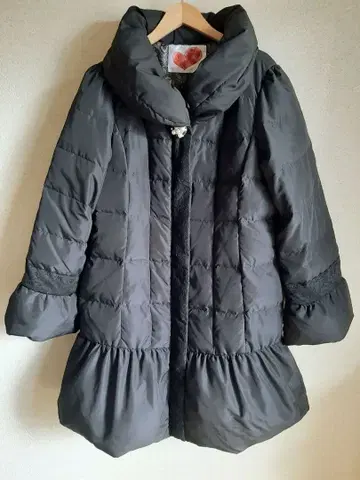 & Love 레이스 비쥬 버튼 롱 다운 코트 LL 블랙