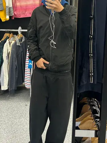 Alpha 블랙 MA-1 크롭 해외 스트릿