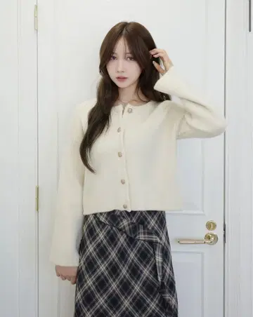 HOLIDAY&HOLIDAY 라운드넥 버튼 가디건