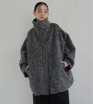 hellam 샤기 스탠드 카라 코트