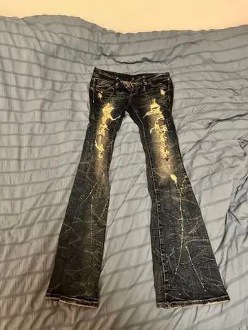 d.i.a 귀 크러쉬 부츠컷 데님