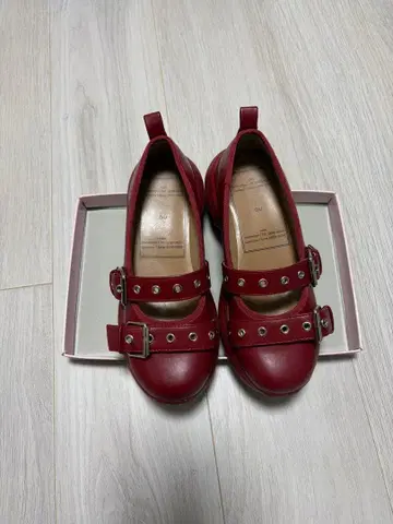 GU x rokh 콜라보 멜리 제인 슈즈