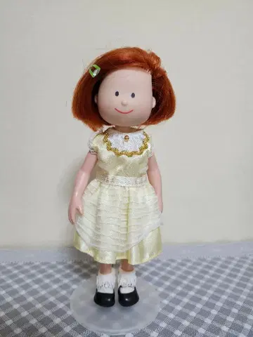 마들렌 8인치 인형