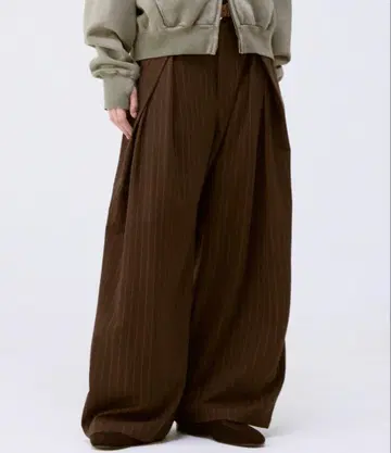 Soerte 3턱 와이드 벌룬 트라우저