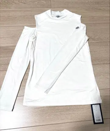 보더스 앳 발코니 티셔츠 화이트