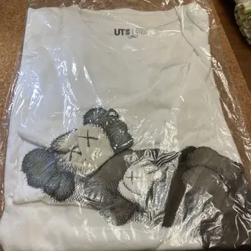 UNIQLO UT XXL 화이트 셔츠