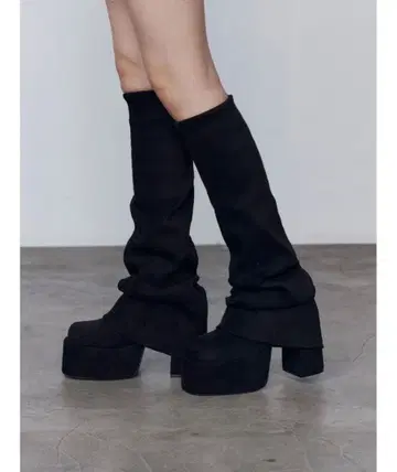 EMODA 루즈 플레어 커버 핏 부츠 L 사이즈